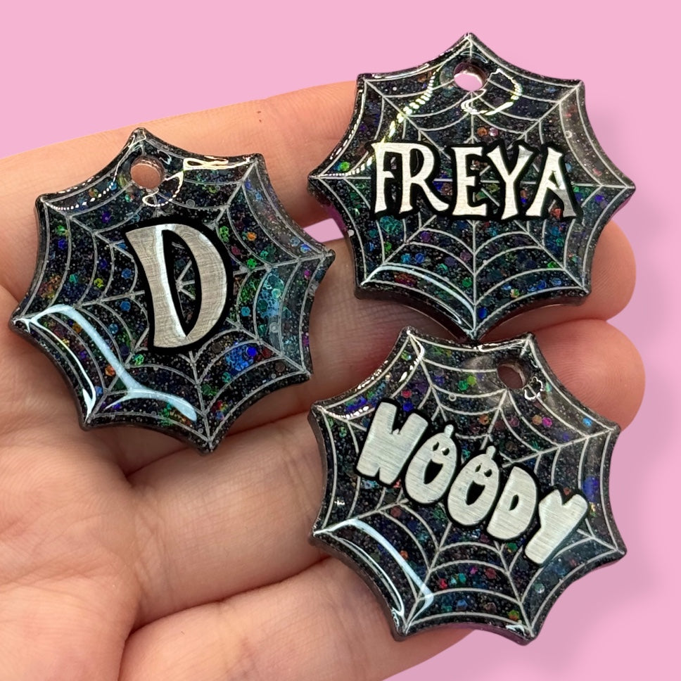 Spiderweb Shape Tag